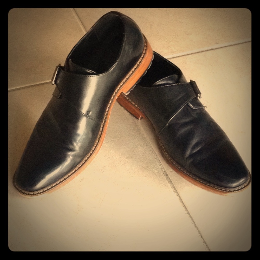 Black Slip-on Dress shoes